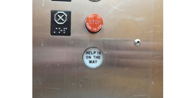 늘어나는 승강기 갇힘 사고…구조적 관리 문제 지적